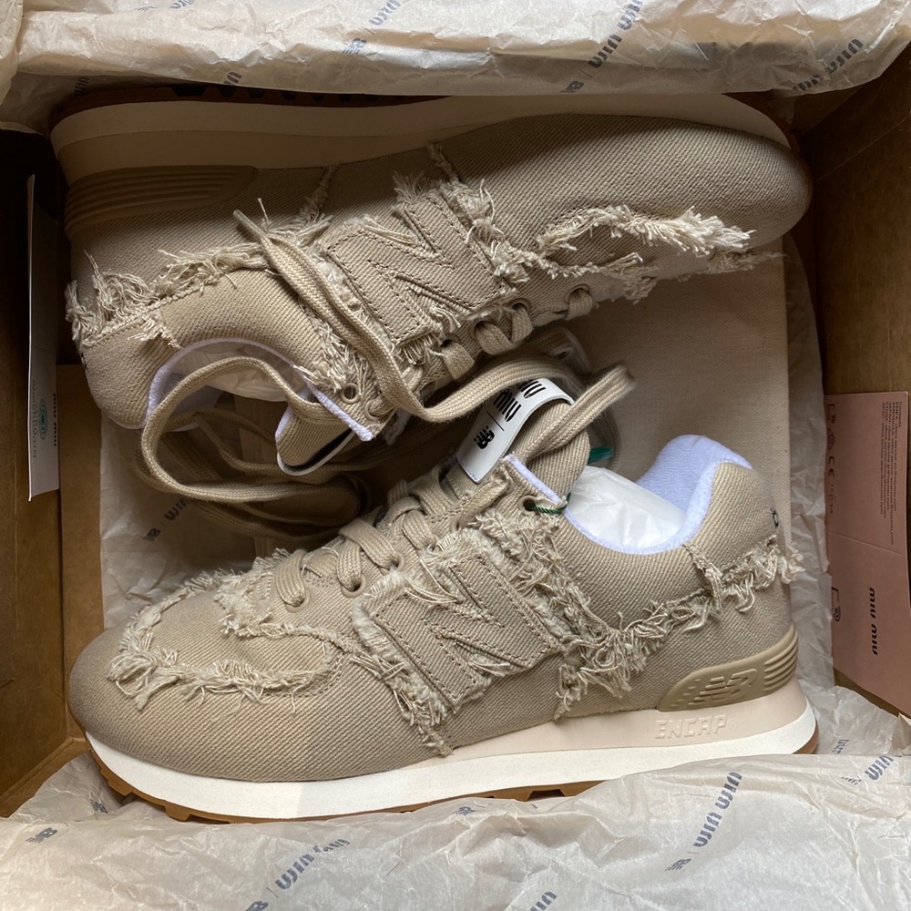 New Balance 574 X Miu Women's Miu Denim Sneakers Color Beige
